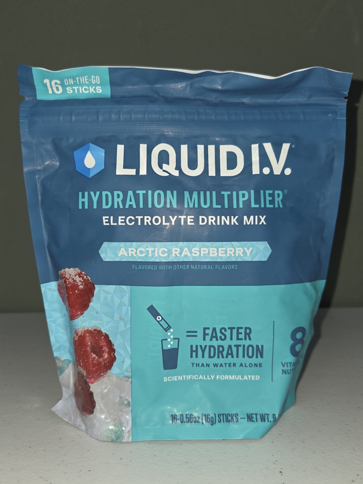 Liquid I.V. Hydration Multiplier, Electrolyte Strawberry Lemonade, 16 Serv 06/27