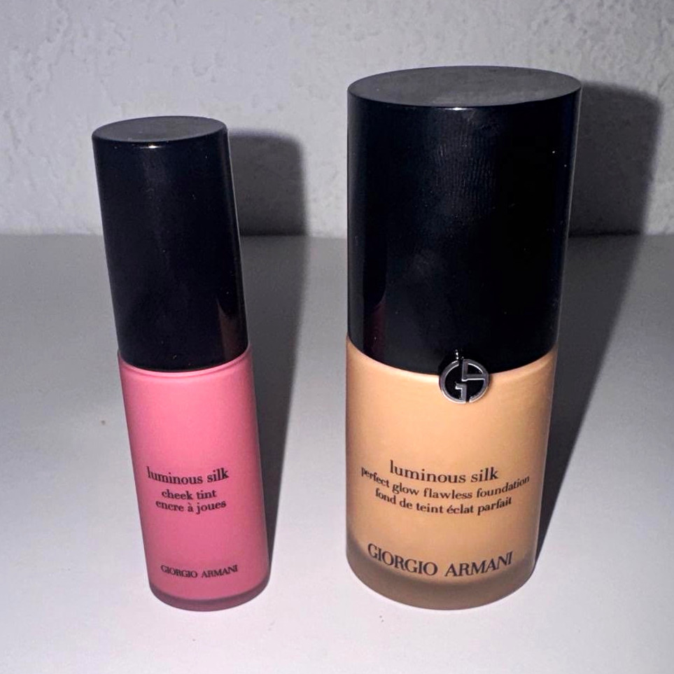 Giorgio Armani Luminous Silk Perfect Glow Foundation Shade 5.2 1 fl oz