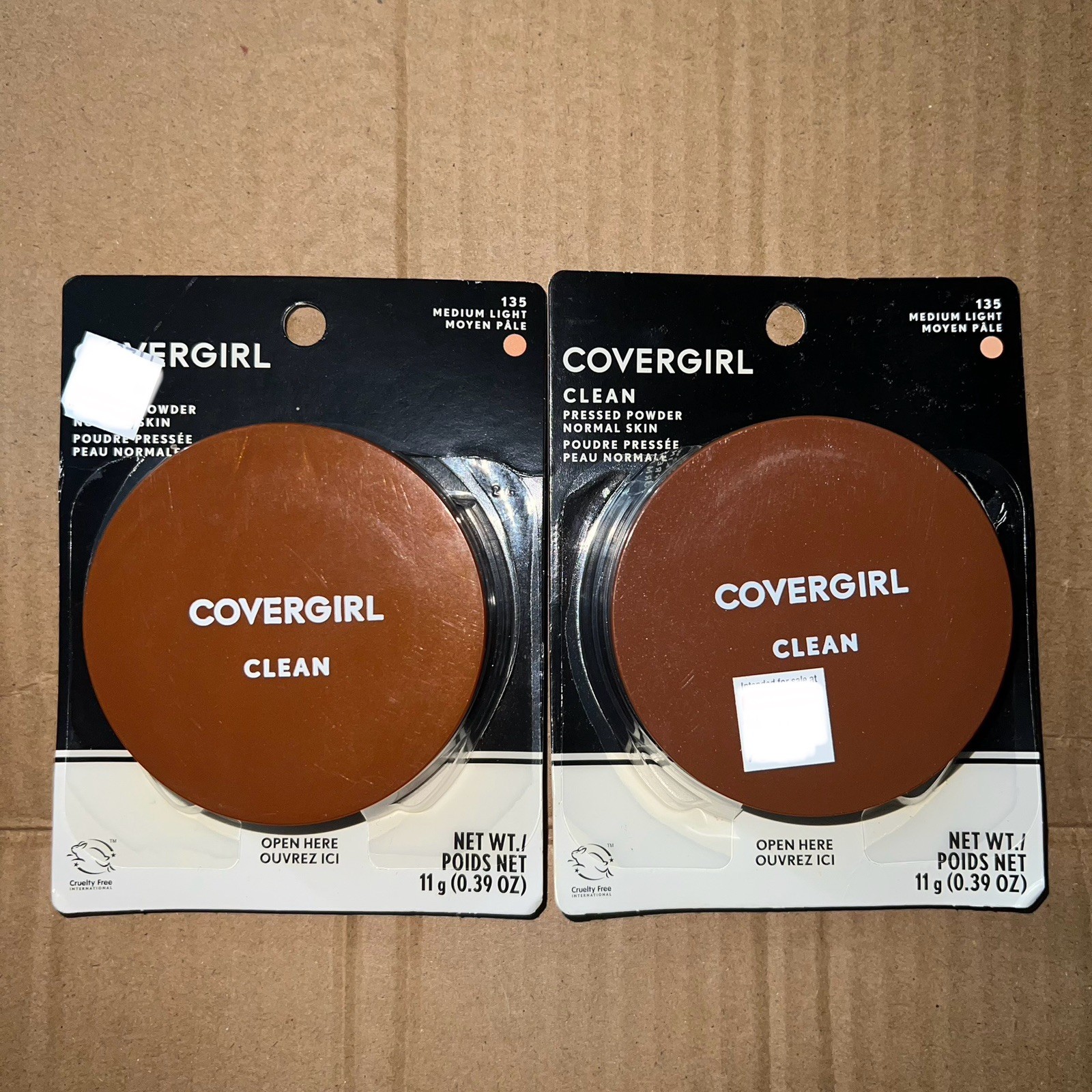 2-Covergirl Clean Pressed Powder 135 Medium Light