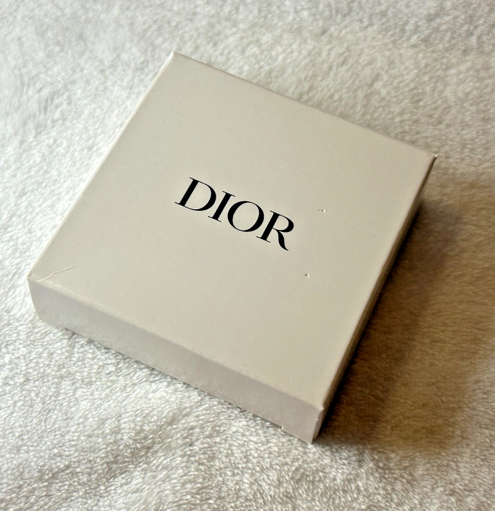 CHRISTIAN DIOR ~ Authentic Pink Compact Magnifying Purse Mirror, NIB & GWP Item!