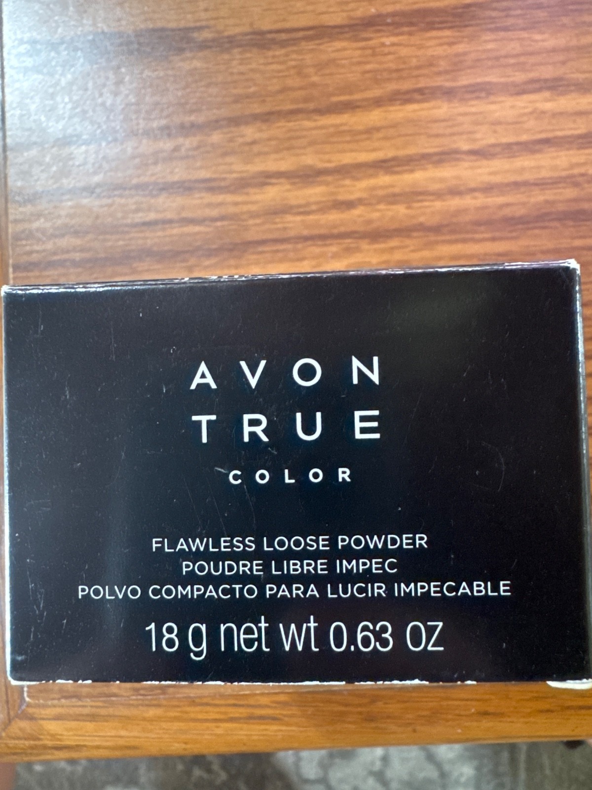 Avon True Color Flawless Loose Powder In Light medium Shade 18g NEW