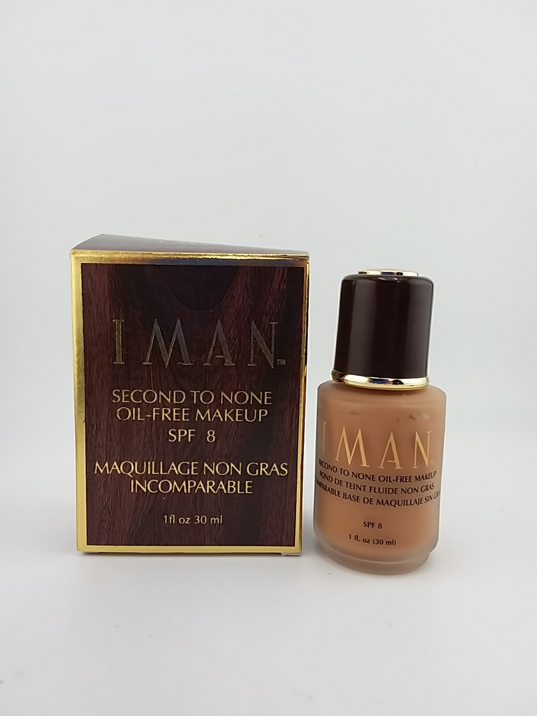 IMAN SECOND TO NONE Oil Free Makeup Clay 4 *** Please Read