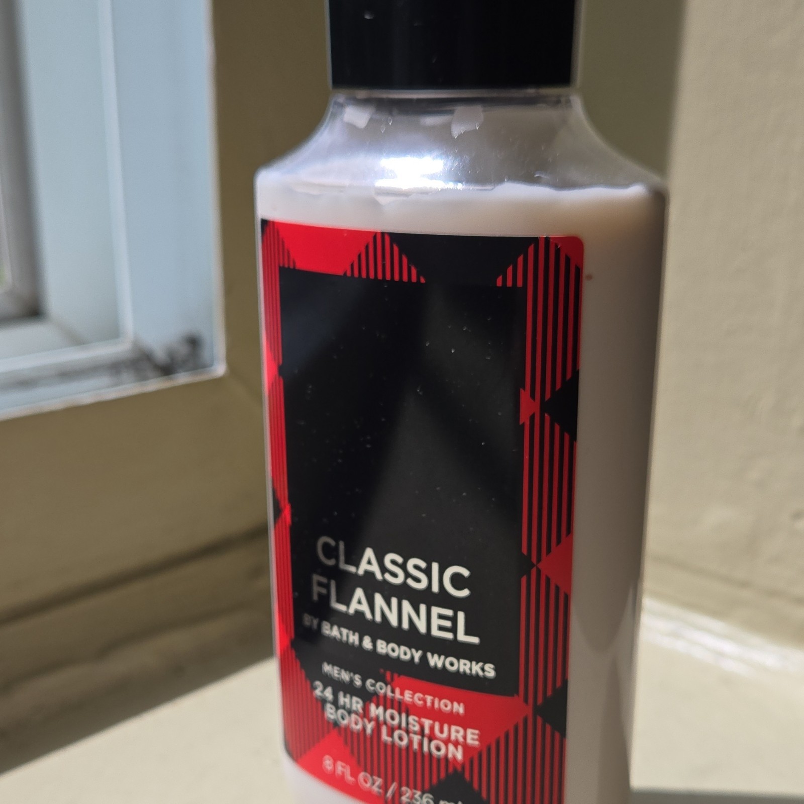 Bath & Body Works Men’s Collection Classic Flannel Body Lotion 8 fl oz 24HR