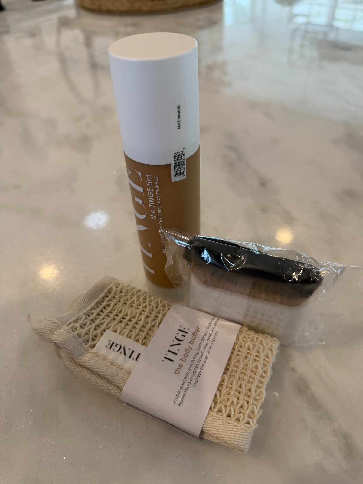 Tinge the TINGE tint set 3.38 fl oz, Body Buffer and Detail Brush