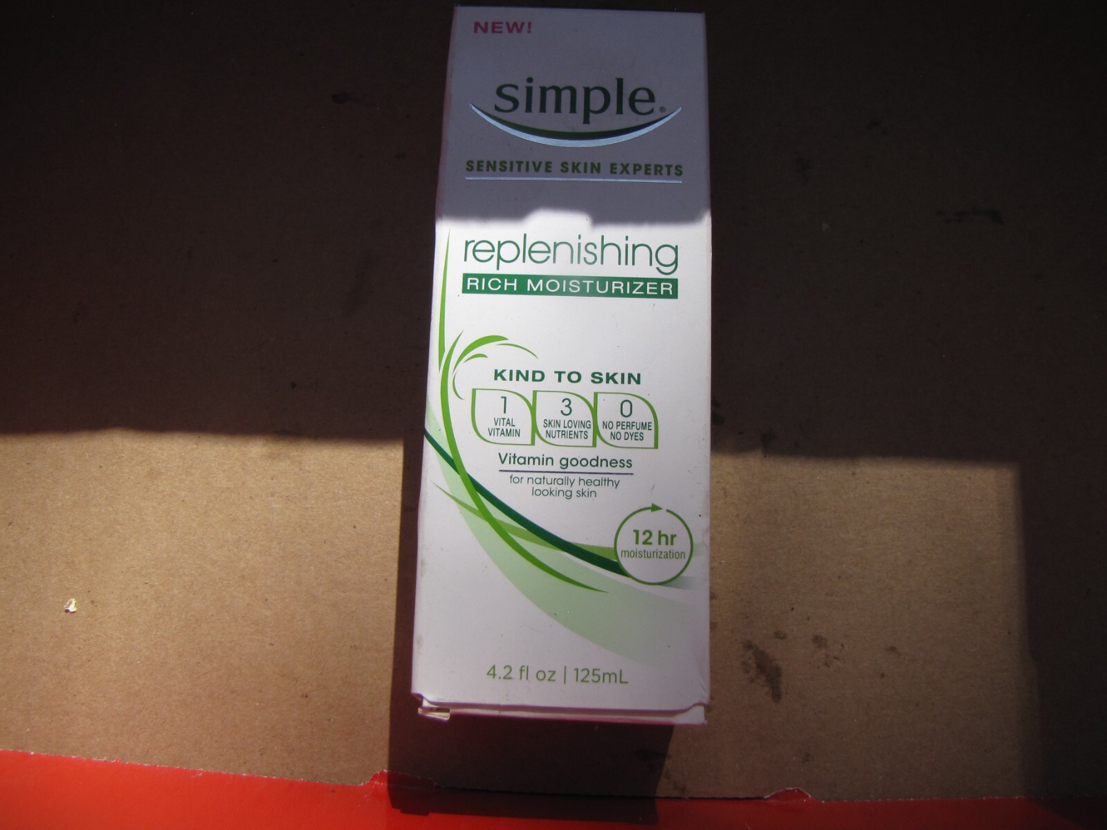 Simple Kind to Skin Face Replenishing Rich Moisturizer NEW OLD STOCK