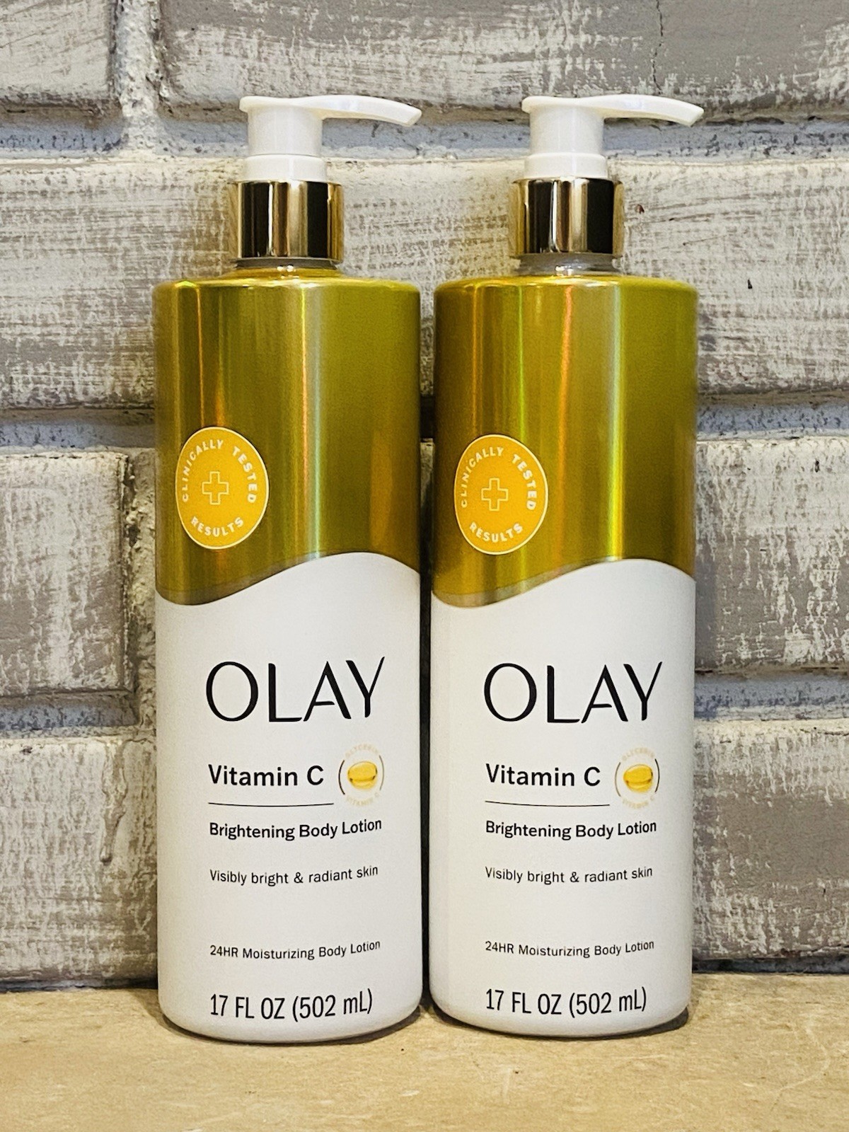 Olay Brightening Body Lotion Vitamin C B3 Moisturizing Radiant Skin 17 oz 2 Pack