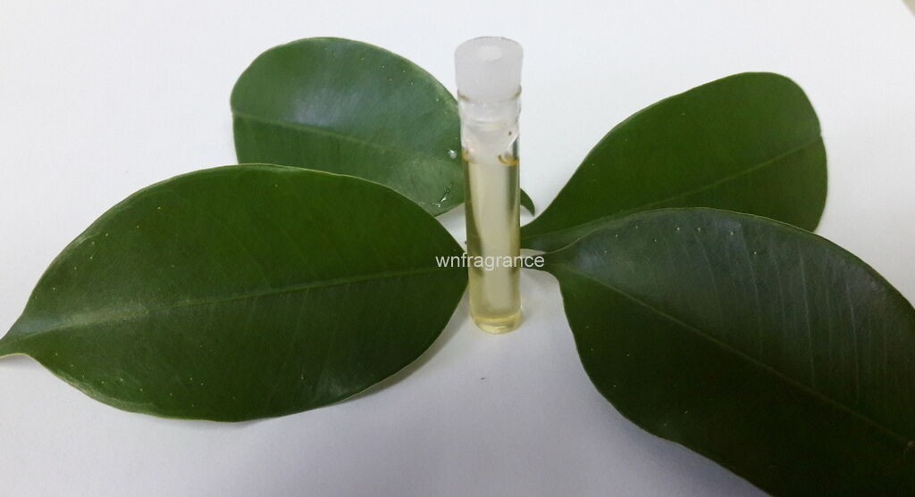 21 YEAR AGED 100% Sandalwood Oil – Very Fragrant, Sweet, Lasting, All Natural