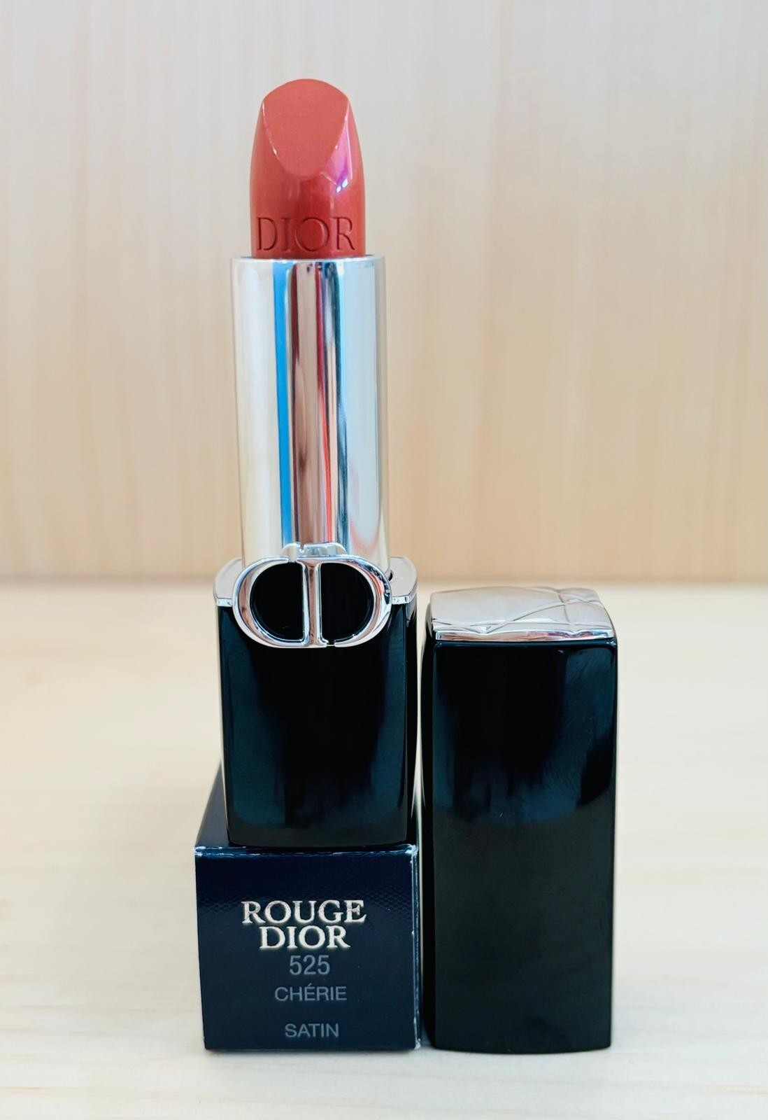 CHRISTIAN DIOR Rouge Dior Contour Colour Lipstick 3,5g/0.12oz #525 CHERIE SATIN