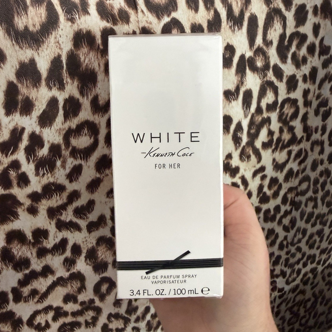 Kenneth Cole White For Her Eau de Parfum Spray, Regular Size 3.4 fl oz