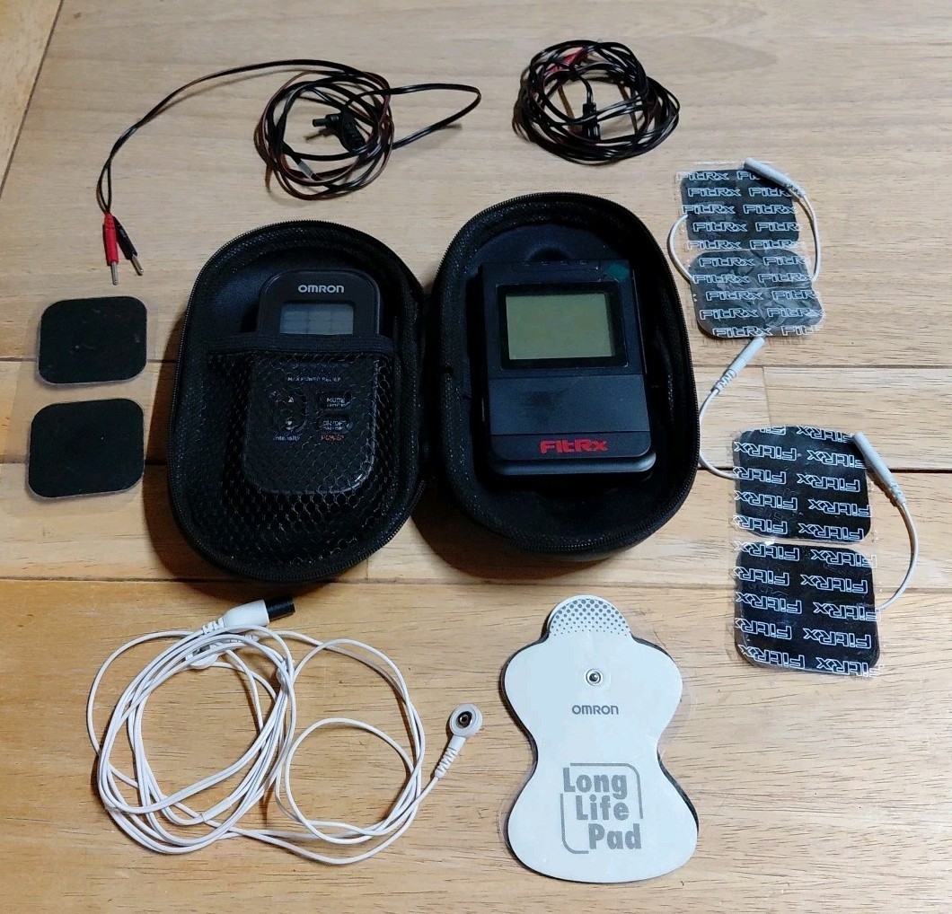 FitRx TENS Unit Muscle Stimulator Model 9029 w/ Electrodes & Case Omron Pm500