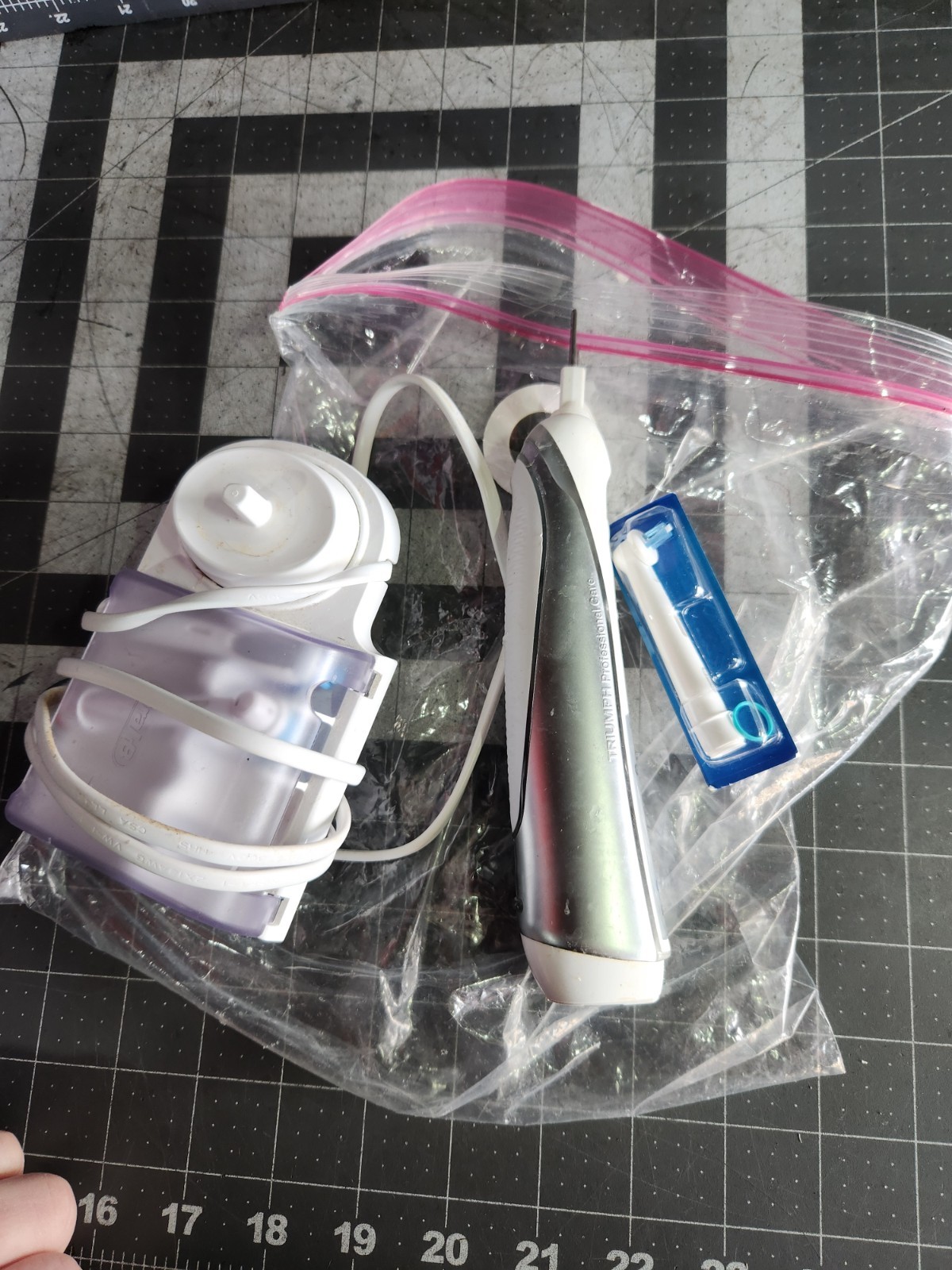 Oral-B Braun Triumph Type 3762 Electric Toothbrush Professional Care USED