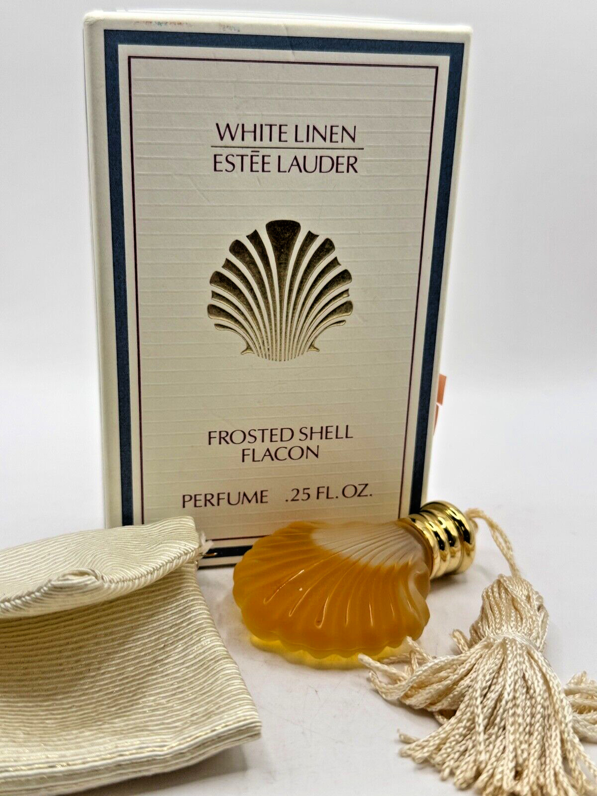 FROSTED SHELL FLACON WHITE LINEN BY ESTEE LAUDER 7.4ML PARFUM SPLASH