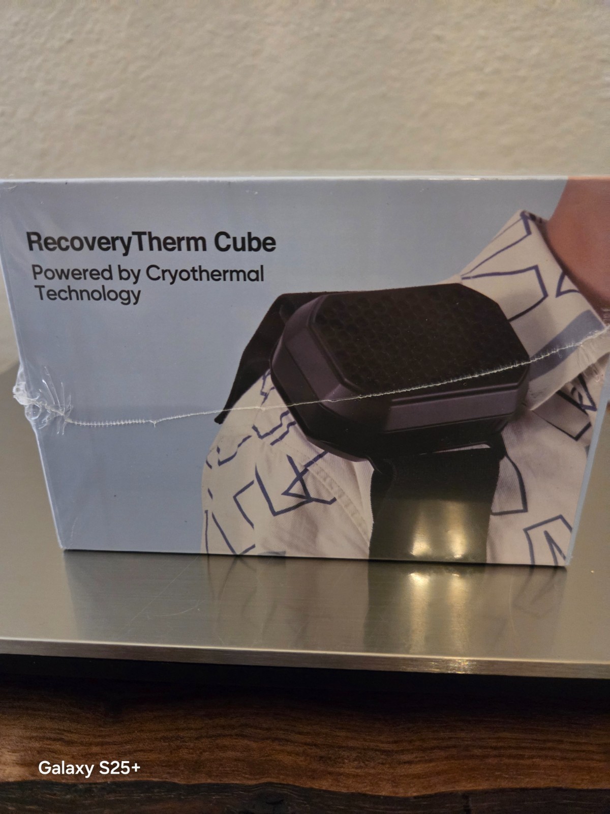Therabody RecoveryTherm Cube Cordless Heat & Cold Therapy Pain Relief NEW