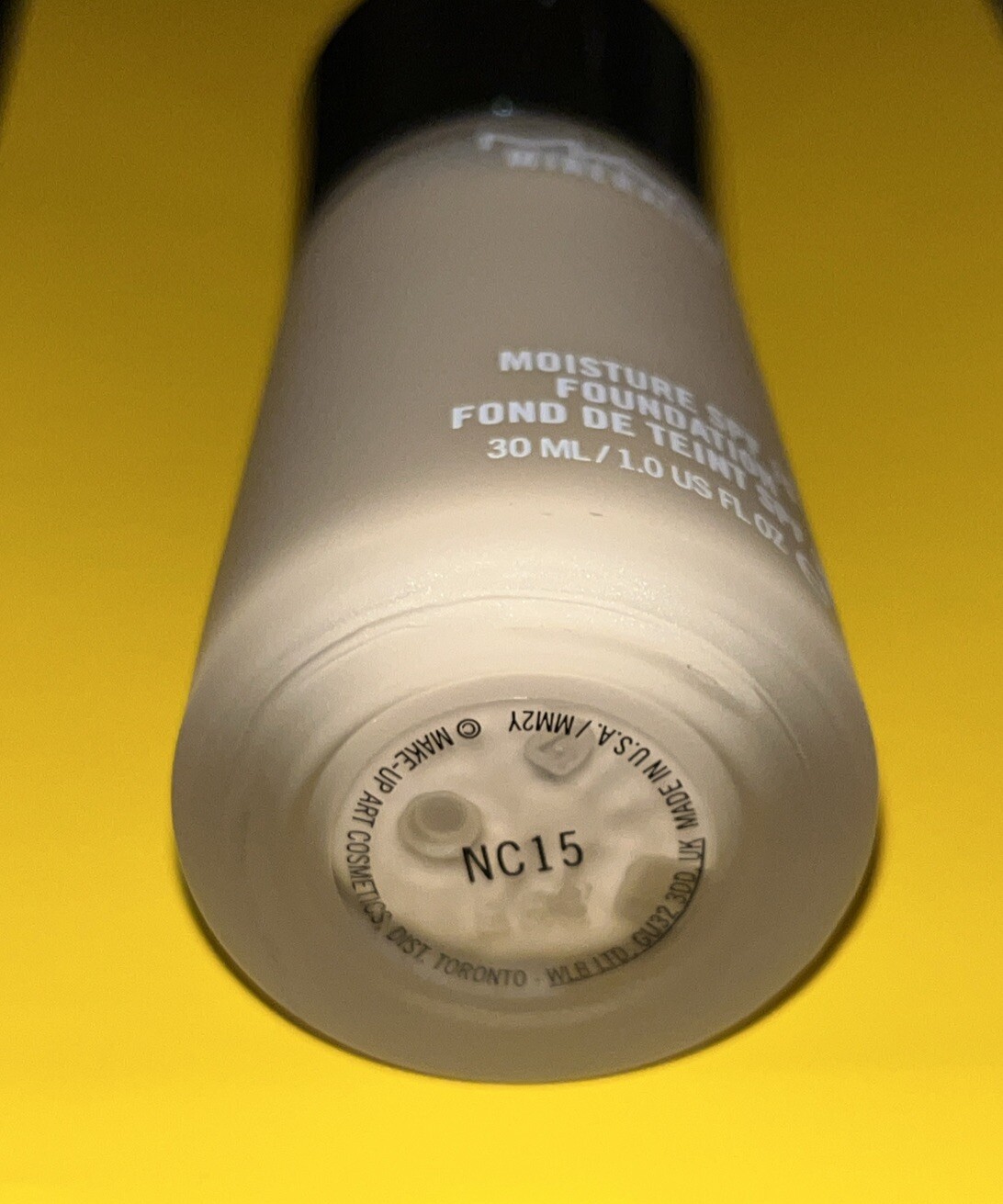 New Mac Mineralize Moisture SPF 15 Foundation~NC15 Full size 1 oz~Discontinued