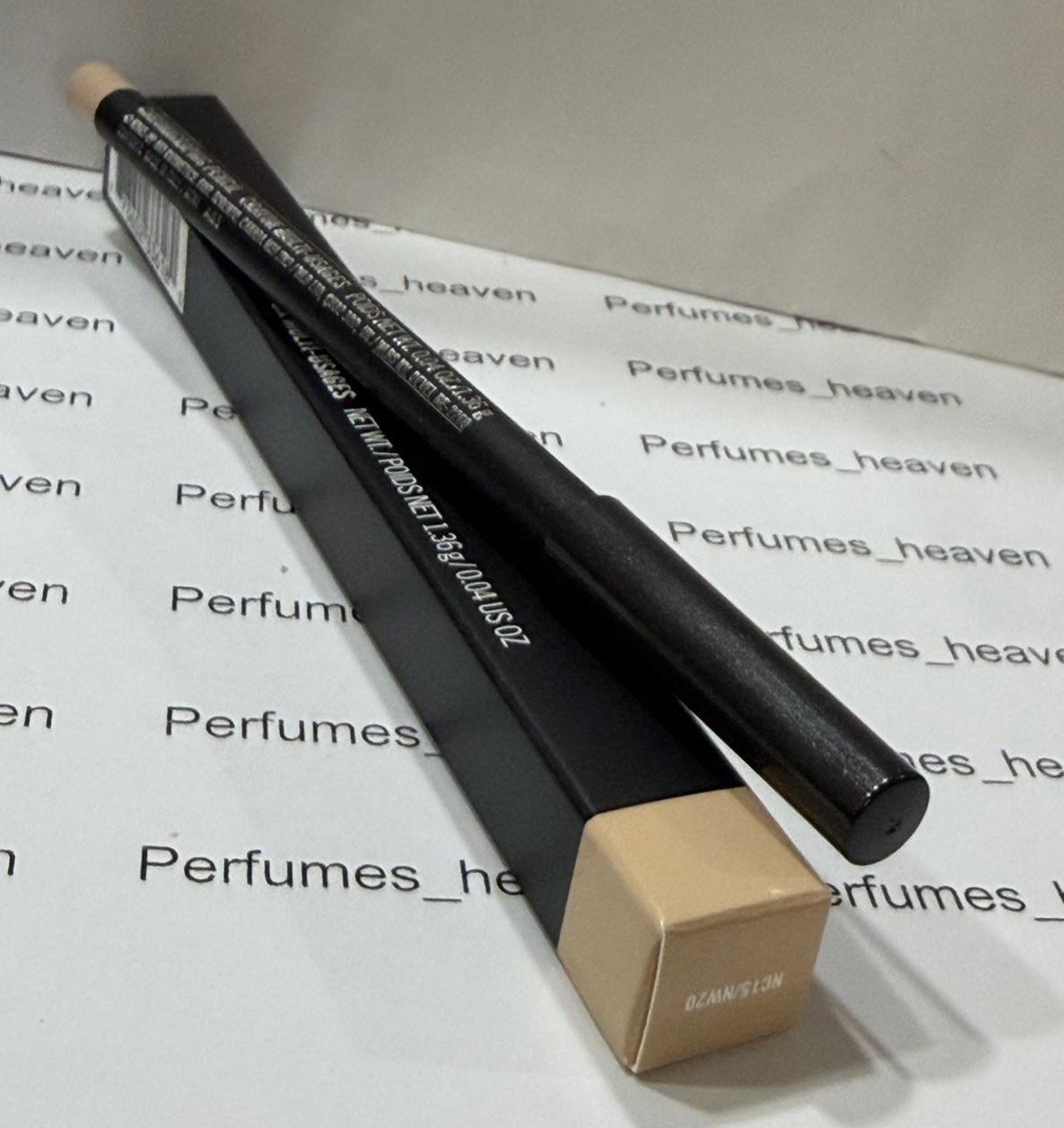MAC STUDIO CHROMAGRAPIC PENCIL NC15/NW20 Size 1.36g / 0.04oz