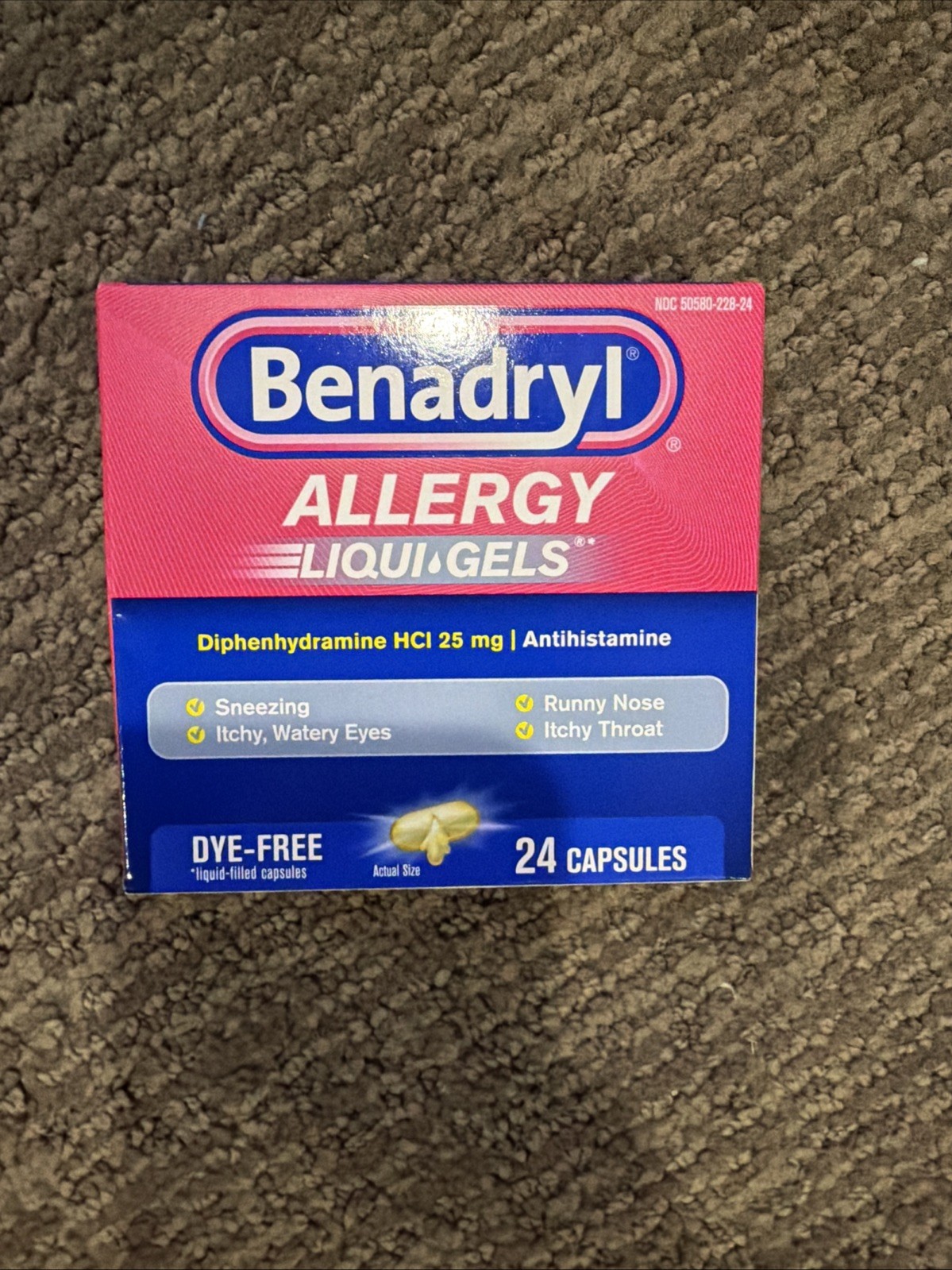 Benadryl Liqui-Gels Allergy Medicine Dye-Free Liquid Gel Capsules, 24-Pack