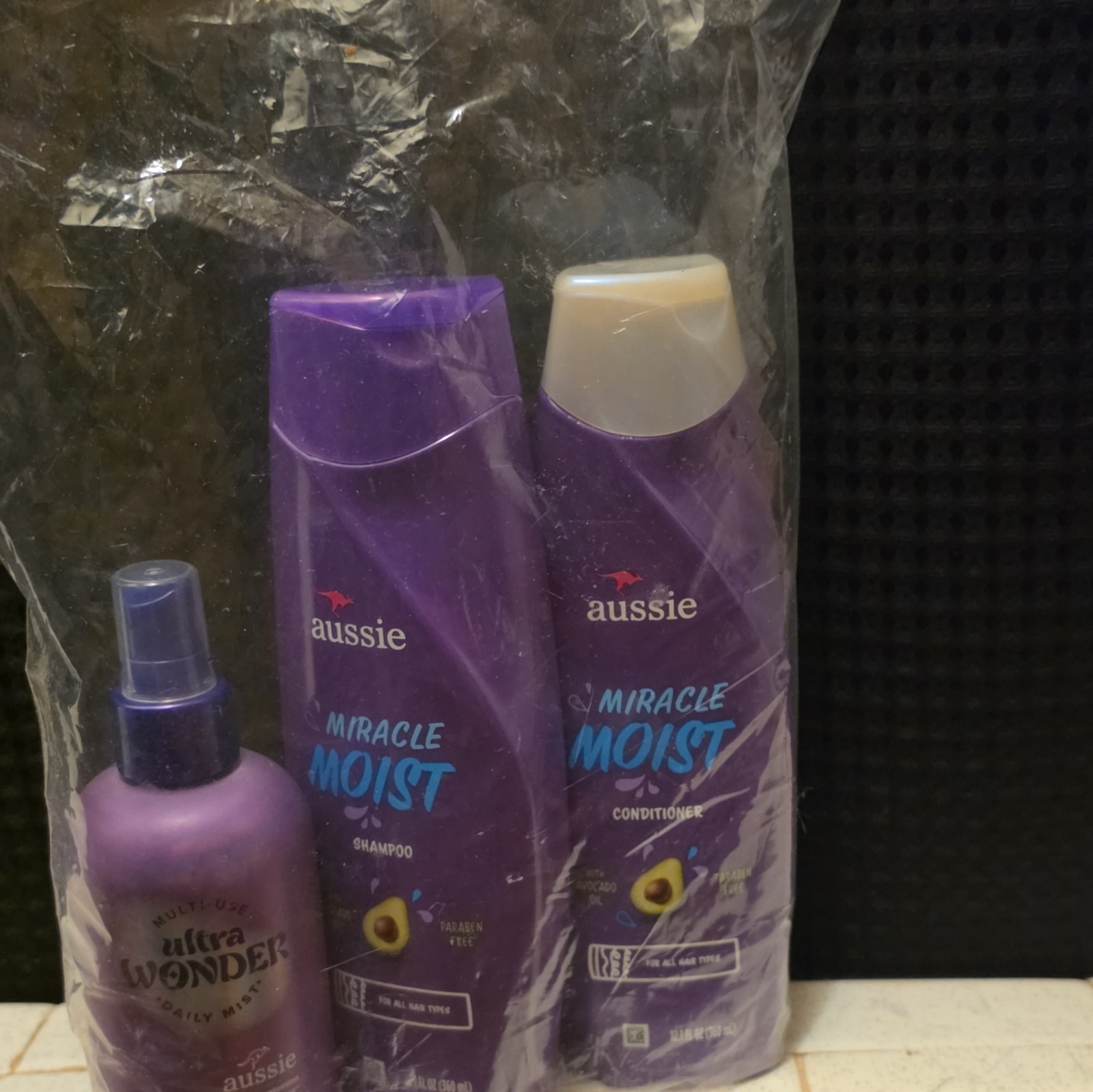 Aussie Miracle Moist Shampoo & Conditioner Set + Daily Mist, Avocado Oil 12.1