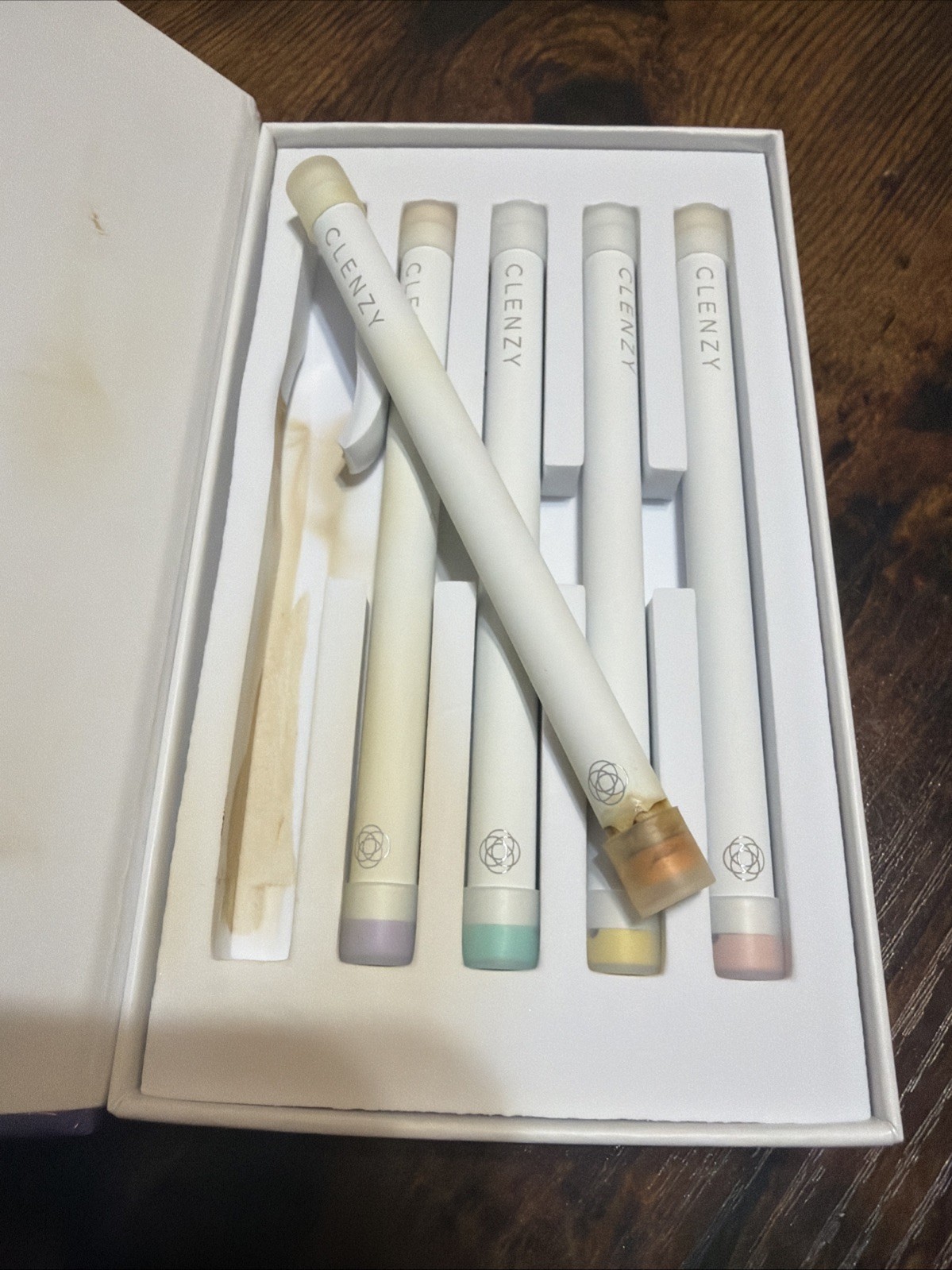 CLENZY 5 Vitamin Diffuser Pens MANGO Quit Cut Back Smoking One Pen is damaged