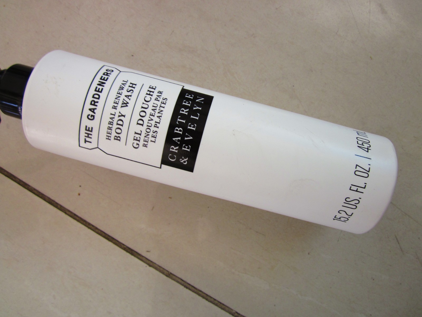 NEW 2 Bottles Crabtree & Evelyn The Gardeners Body Wash 15.2 Oz HERBAL RENEWAL
