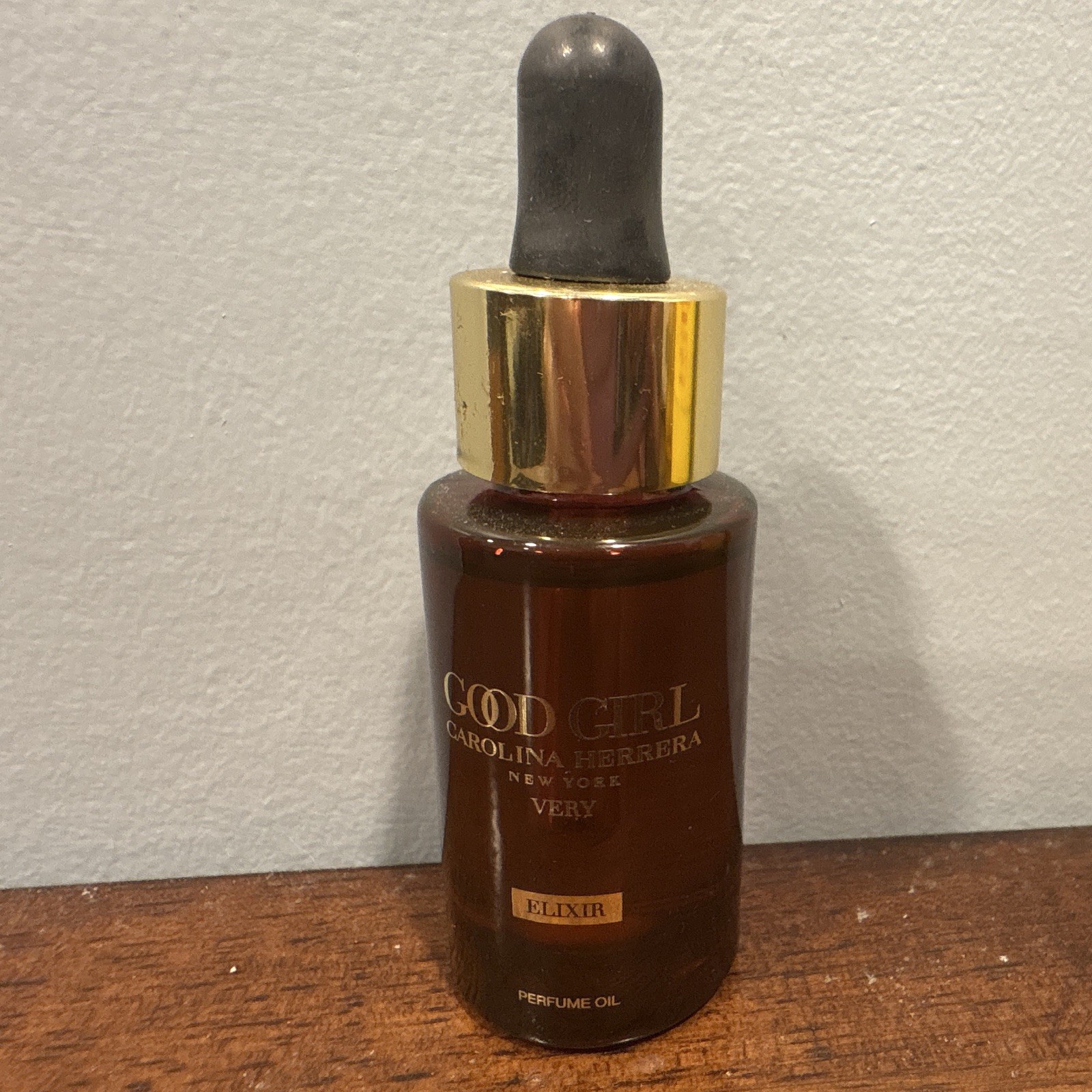 Carolina Herrera Very Good Girl Elixir Perfume Oil Drops (0.51 oz)