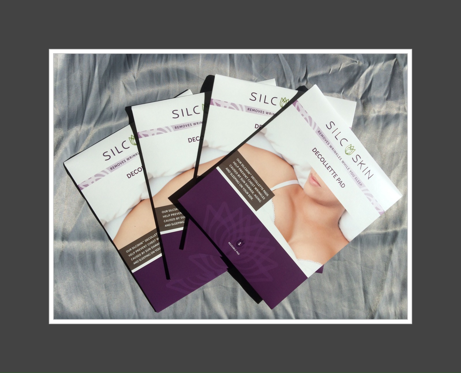 Buy 3 get 1 Free – Decollette Pads by SilcSkin for your Chest Wrinkles