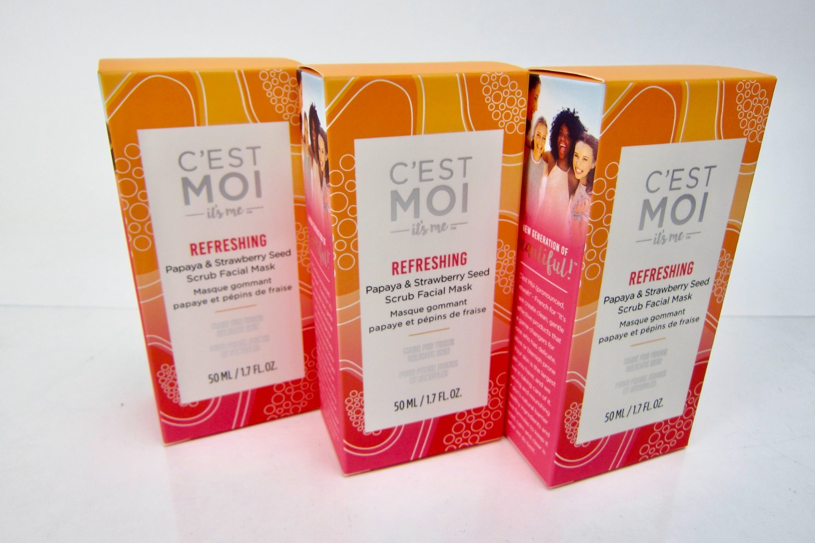 C’est Moi it’s me Refreshing Papaya & Strawberry Seed Scrub Facial Mask 3x 50ml