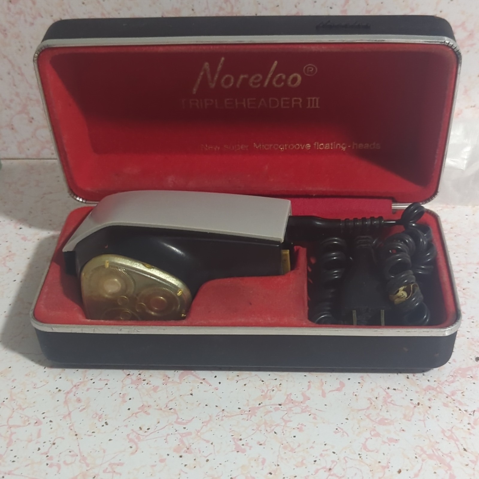 Norelco Tripleheader III Men’s 3-Head Rotary Corded Shaver w/ Case, Black