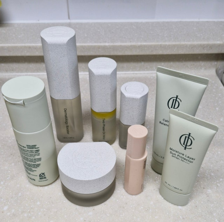 INCELLDERM Dermatology 8pcs Set (Booster,Serum,Cream,Oil Mist,Gel,Powder,Sun,BB)