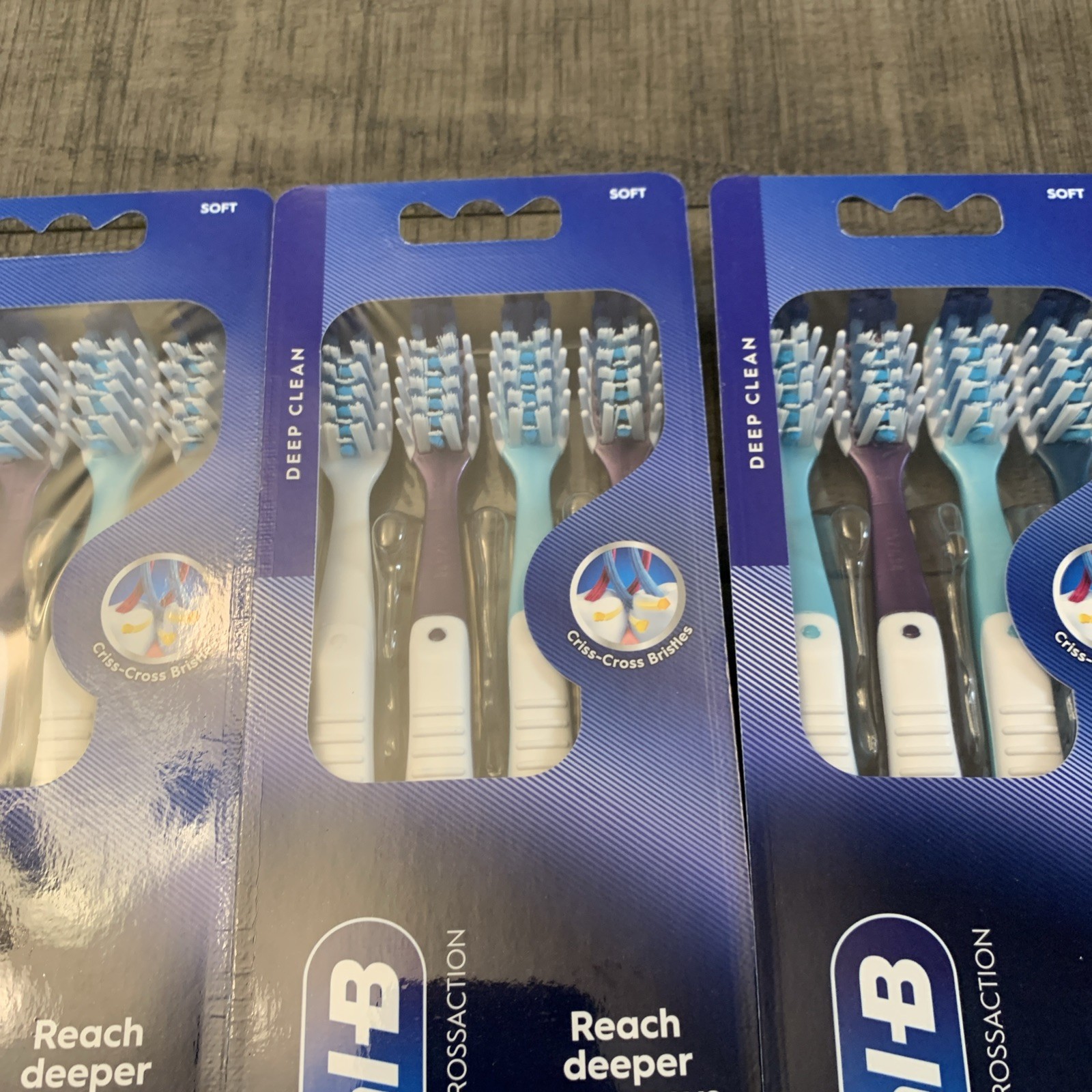 3x Oral-B CrossAction Pro-Clean Manual Toothbrush Deep Clean – 12 Brushes Total