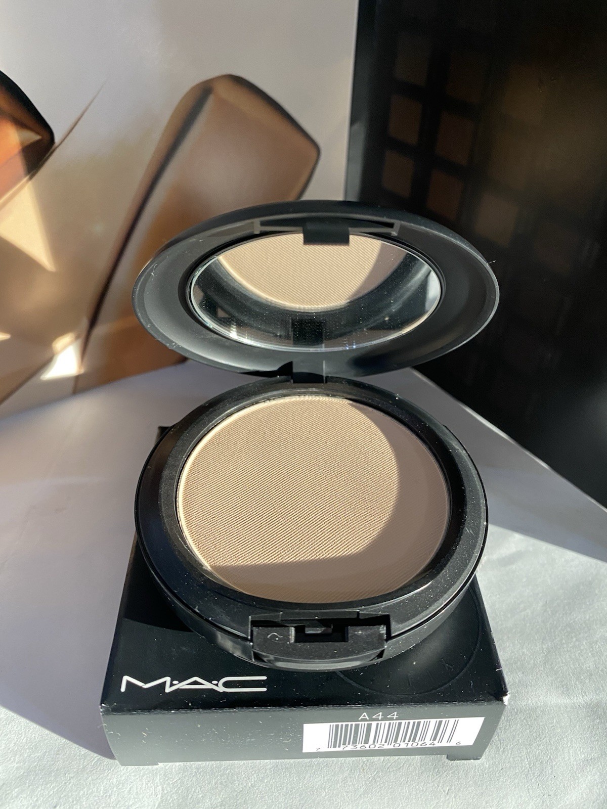 MAC Studio Fix Powder Plus Foundation, Full Size – 15g, NC15, Original Formula