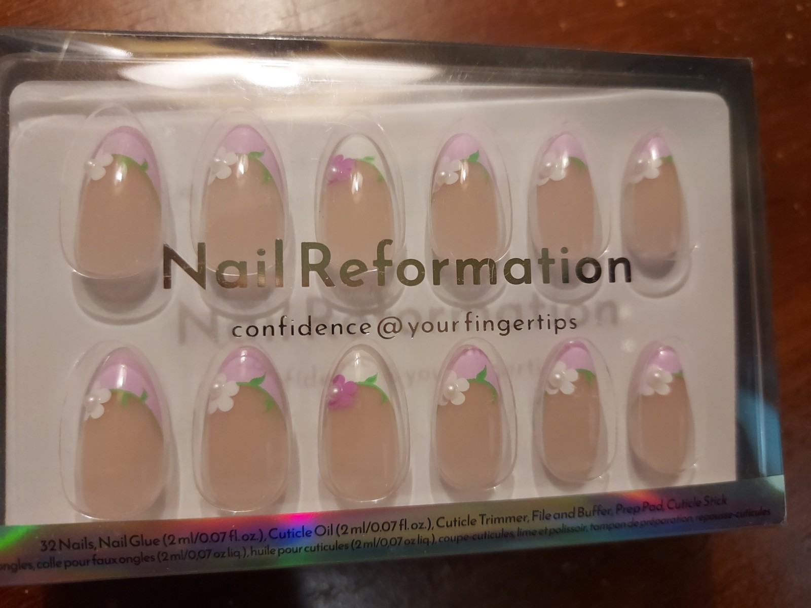 Nail Reformation Fleur De Magnolia Short Almond Press On Nails New in Box