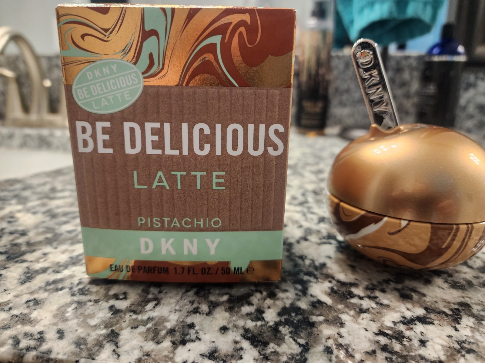 DKNY Be Delicious Latte Pistachio Eau De Parfum Spray by Donna Karan 50ml/1.7oz
