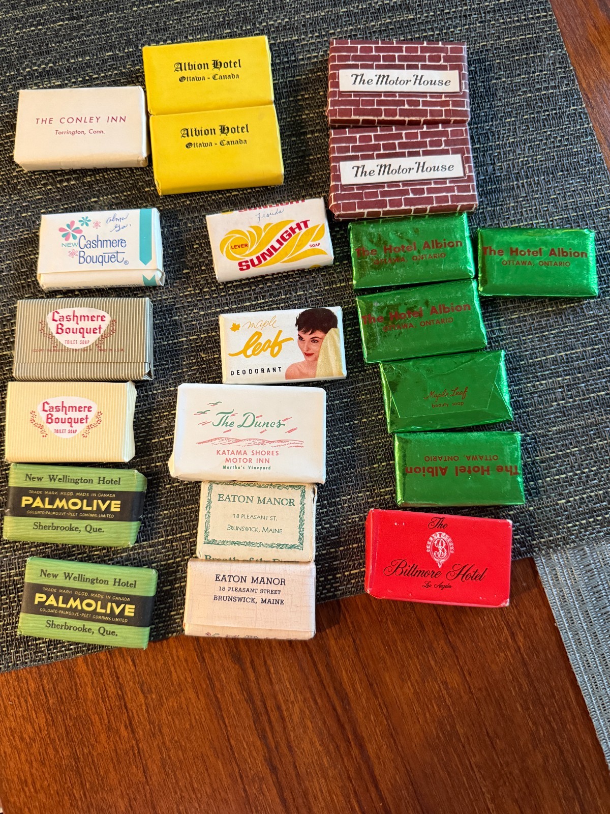 Mixed Lot. 21 Travel Bar Soaps Vintage old stock Maine Canada Palmolive