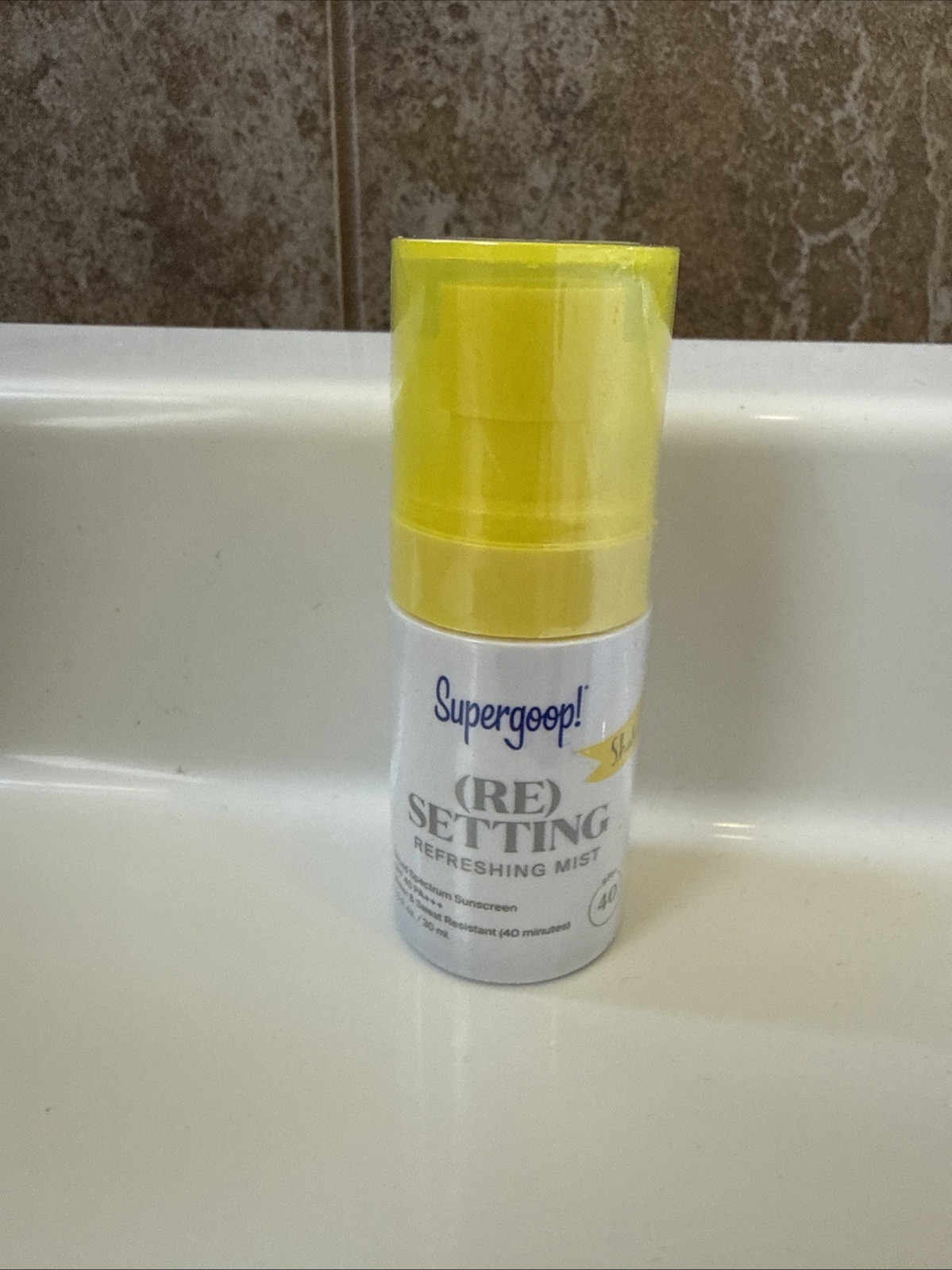 SuperGoop! (Re)setting Mist SPF 40 ~ 1 fl oz ~ Refreshing Glow Protection
